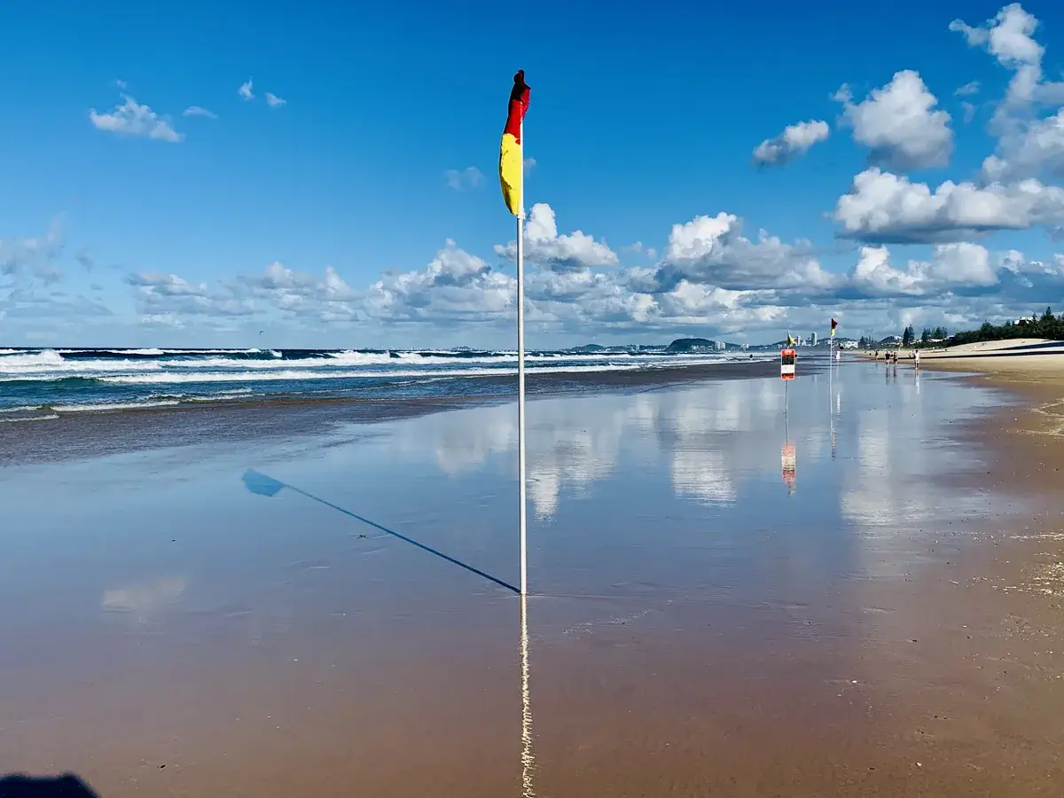 Open sand and surf at Kurrawa Beach