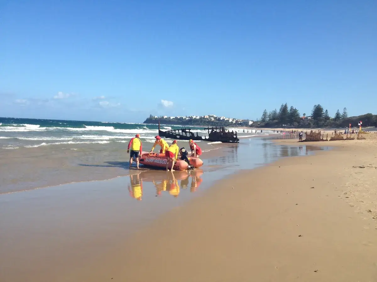 Sand and surf at Dicky Beach