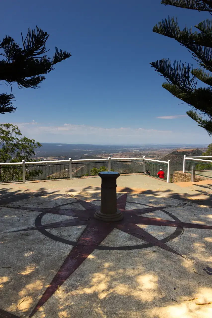 The escarpment view over the valley from Picnic Point